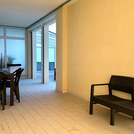 Porto Recanati, Meraviglioso Trilocale Fronte Mare *